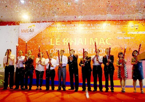 越南国际广告技术与设备展览会在河内开展