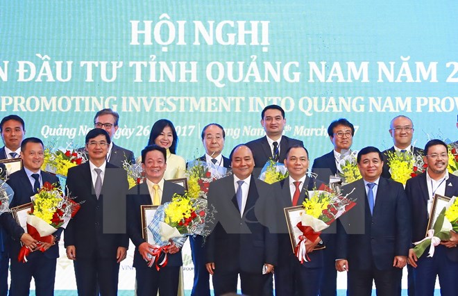 政府总理阮春福出席广南省投资促进会