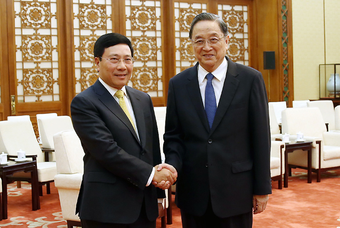 政府副总理范平明会见中国全国政协主席俞正声