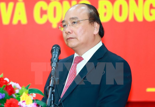 政府总理阮春福启程赴菲出席第30届东盟峰会