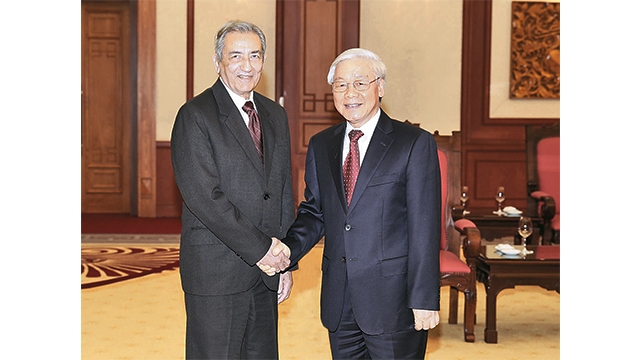 阮富仲总书记会见古巴共产党代表团