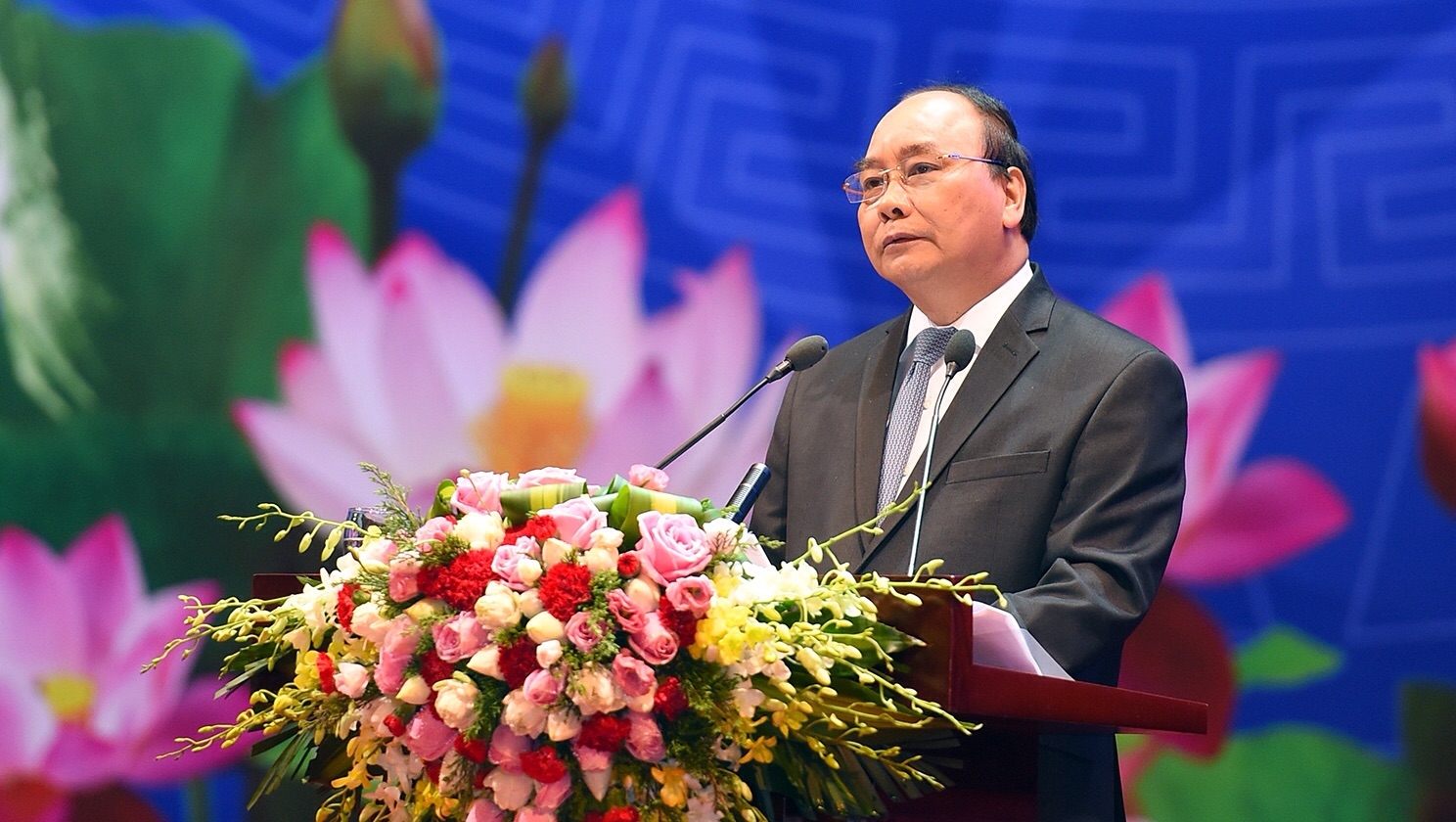 政府总理阮春福要求对企业清查活动一年不得超过一次