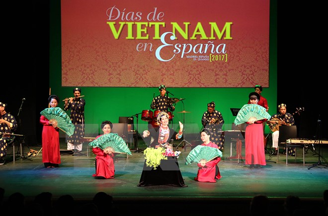 政府副总理范平明主持“西班牙越南日”开幕式