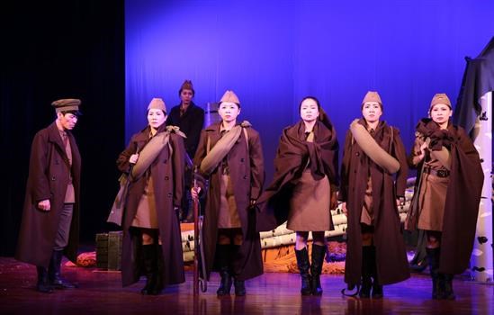 越南军队歌舞剧院艺术代表团赴俄罗斯表演