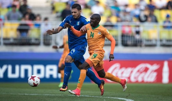 世青赛综述：意大利3-2险胜 英格兰1-0墨西哥