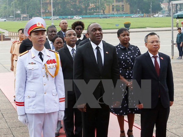 海地共和国参议院议长尤里•拉托尔蒂圆满结束对越南的正式访问