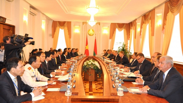 国家主席陈大光会见白俄罗斯各位领导人