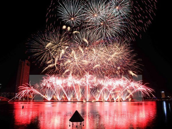 2017年越南岘港国际烟花节取得圆满成功