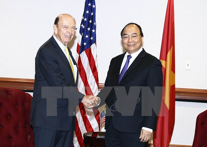 越南政府总理阮春福会见美国商务部部长罗斯