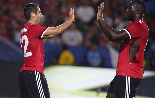 热身： 曼联5-2洛杉矶银河