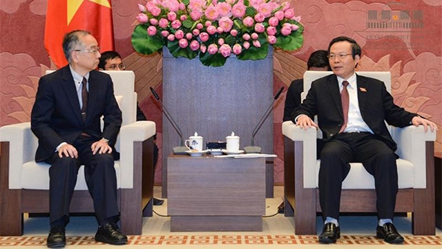 国会副主席冯国显会见日本会计检查院院长