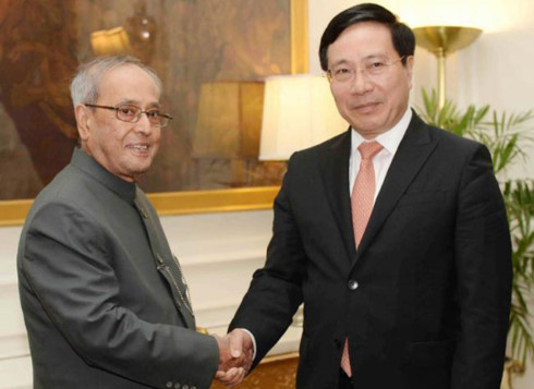 越印应加强多方面合作