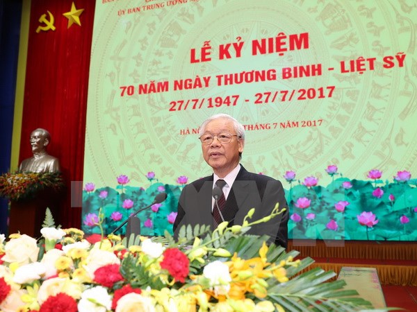 越南荣军烈士日70周年纪念大会在河内隆重举行 阮富仲出席并发言