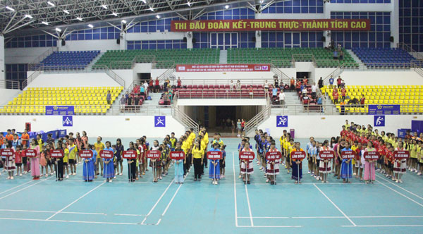 越南全国优秀青年乒乓球运动员锦标赛拉开序幕