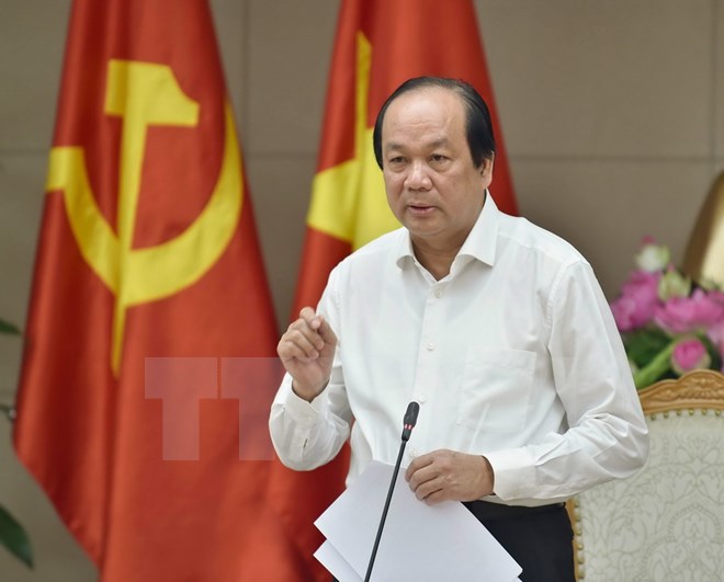 努力实现全年经济增长6 7 的目标