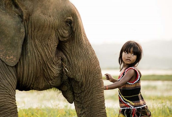 透过法国摄影师的视角看越南各族同胞的生活