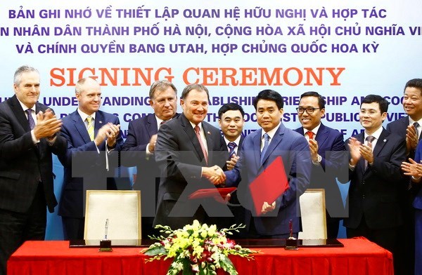 加强河内市与美国犹他州的对接合作