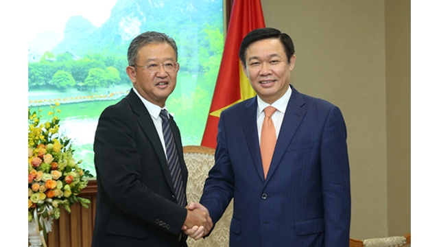 政府副总理王廷惠会见友邦保险集团首席执行官兼总裁黄经辉