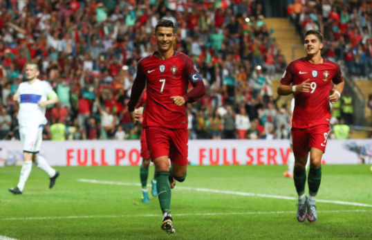 世预赛： 葡萄牙5-1大胜紧逼榜首