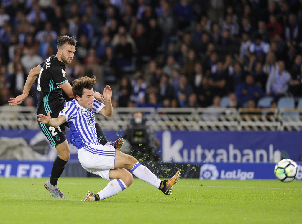 西甲：皇马3-1胜