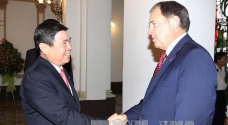 越南胡志明市与美国犹他州促进贸易和高技术合作