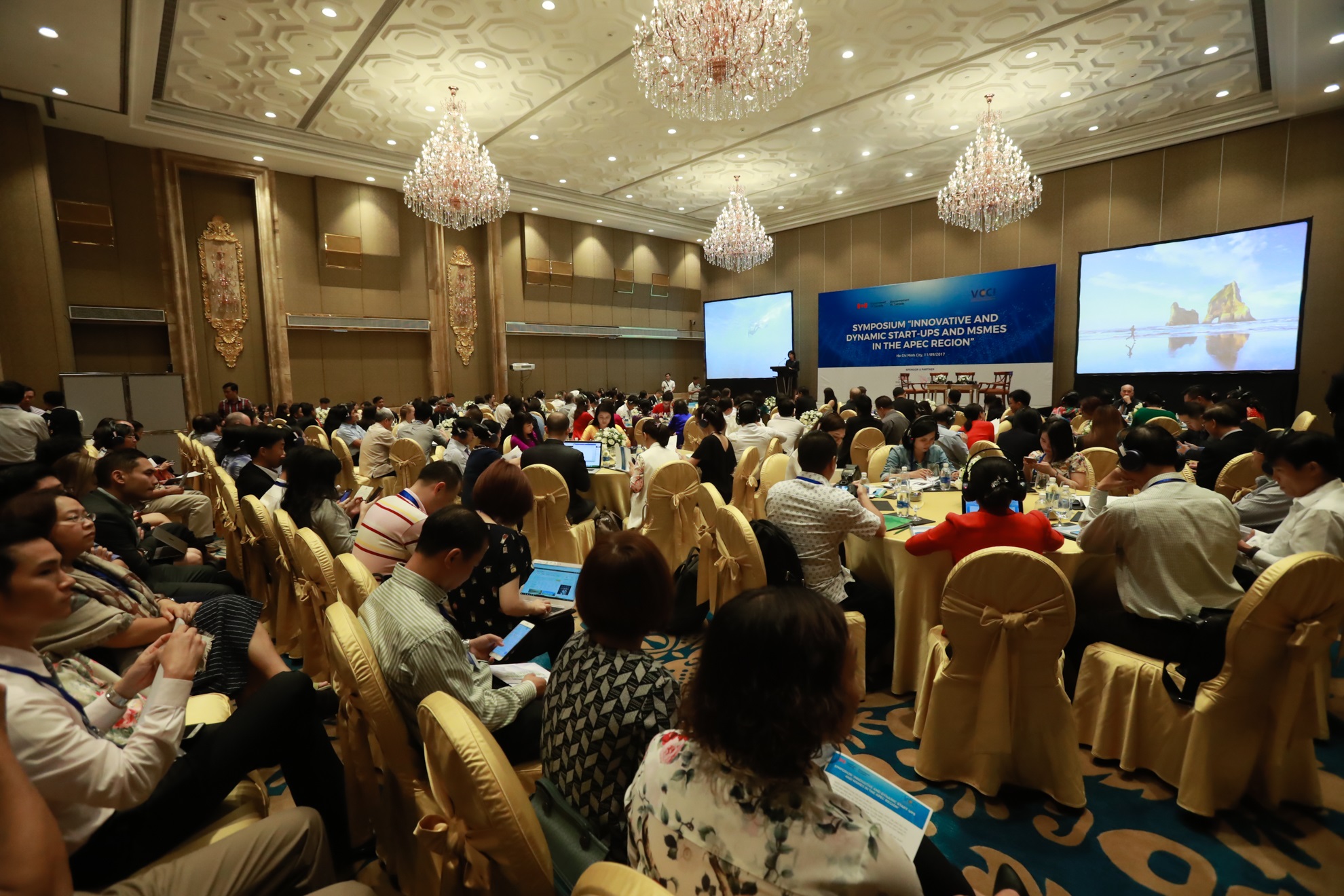 APEC 寻找办法向中小企业提供融资扶持