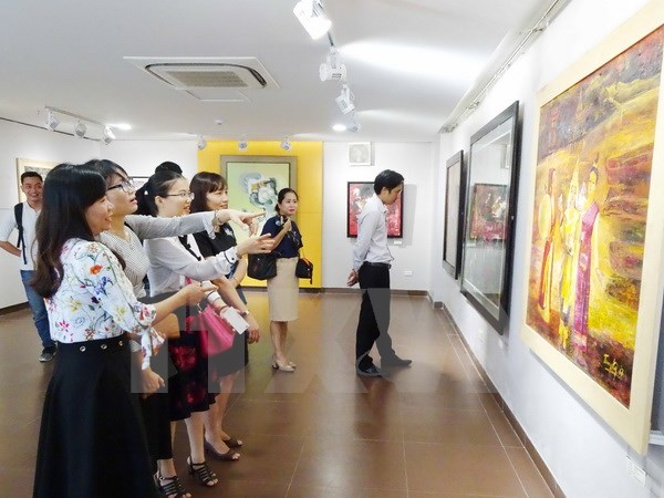 越老柬美术展隆重开展