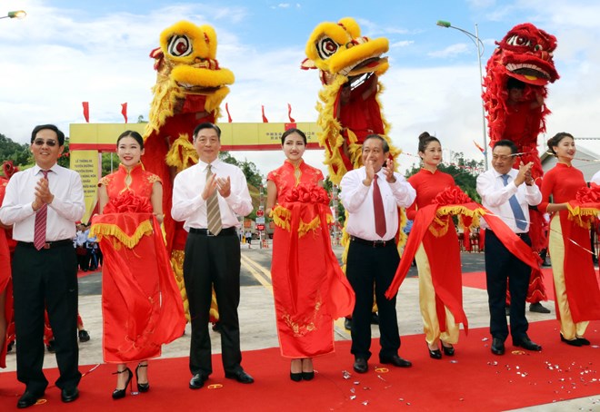 越中友谊国际口岸—友谊关国际货物运输专用通道正式开通