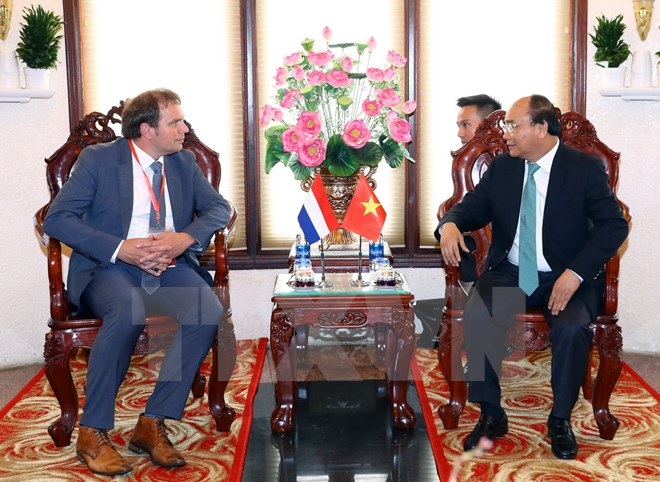 阮春福总理会见荷兰三角洲工程副高级专员赫门•波斯特