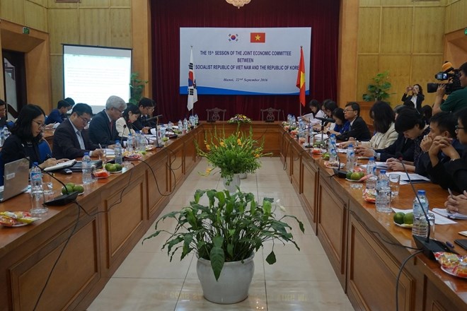 越韩政府间委员会第十六次会议在韩国首尔举行