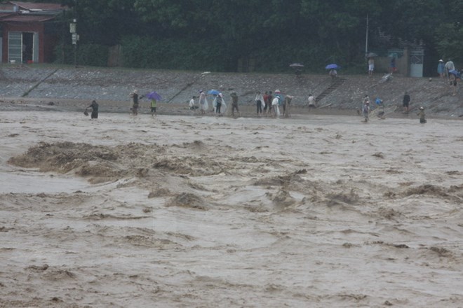 越南大范围暴雨到大暴雨 造成58人伤亡