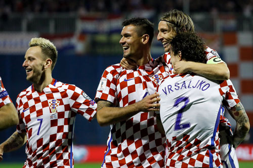 附加赛-克罗地亚4-1大胜希腊 瑞士争议点球客胜