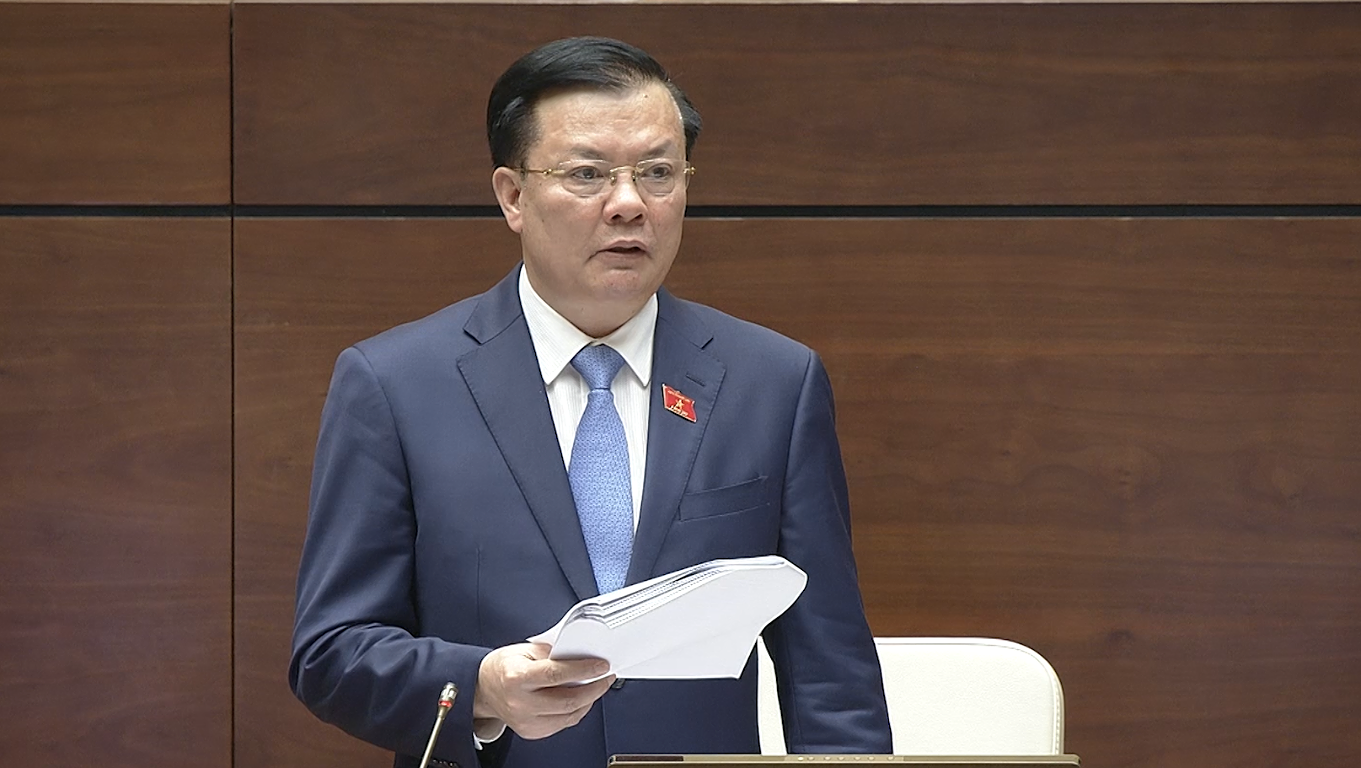 国会今日开始进行质询和接受质询活动