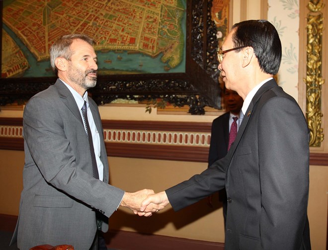 胡志明市与国际金融公司加强合作