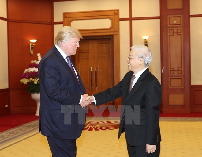越共中央总书记阮富仲会见美国总统特朗普