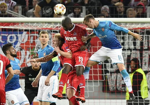 欧联：吉鲁失单刀阿森纳负德甲垫底队 仍锁定头名