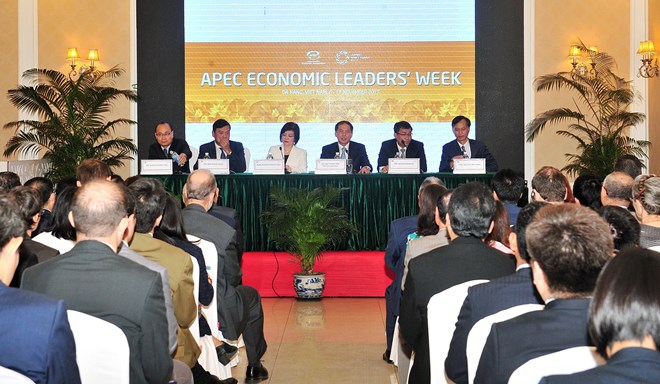 越南向外国驻河内代表处和国际组织通报APEC领导人会议周的结果