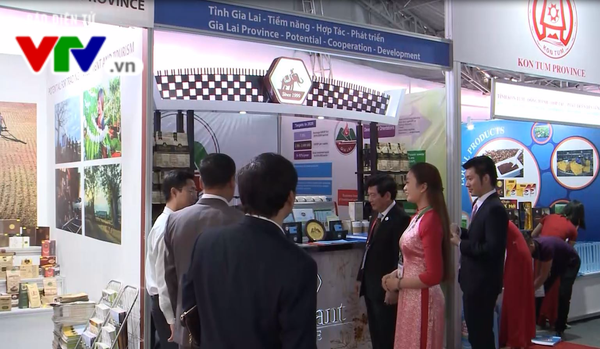 “越南-可信赖和富有潜力的贸易伙伴”展览会正式开展