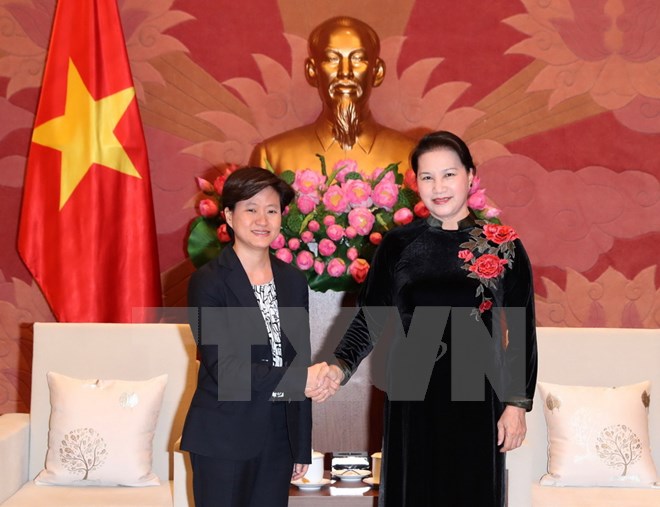 越南希望与新加坡加强合作