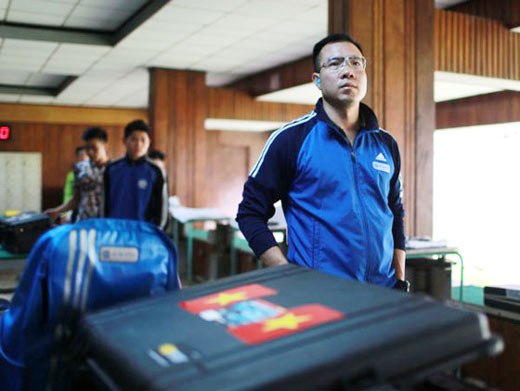 越南射手黄春荣丢掉世界男子10米气手枪头把交椅