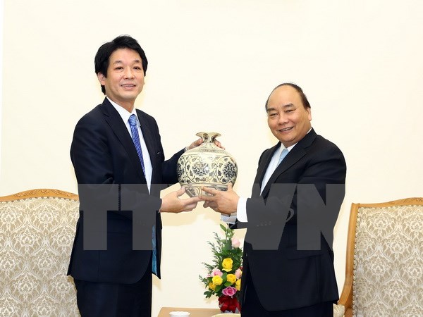 进一步推动越日两国合作关系