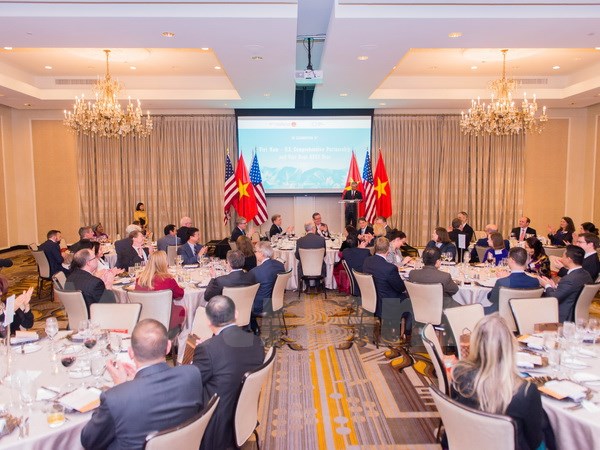 越南驻美国大使馆举行越美建立全面伙伴关系一周年纪念活动