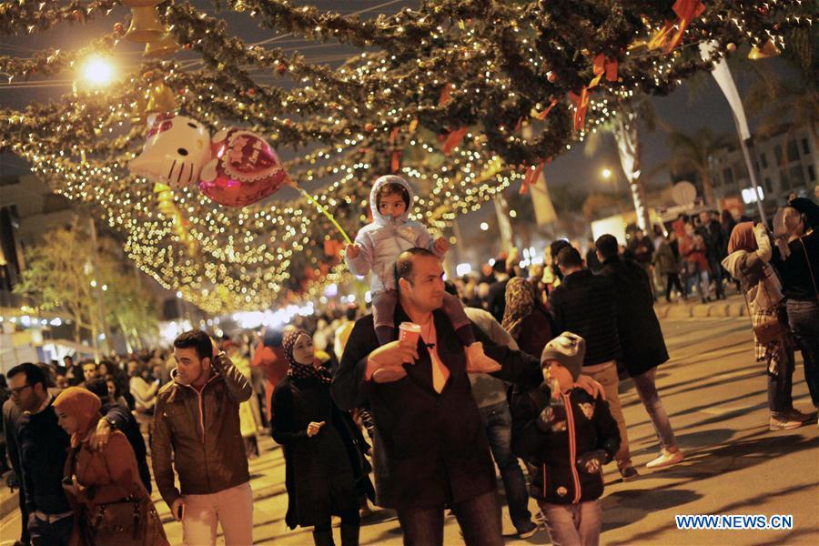 世界各地喜迎2018新年的到来