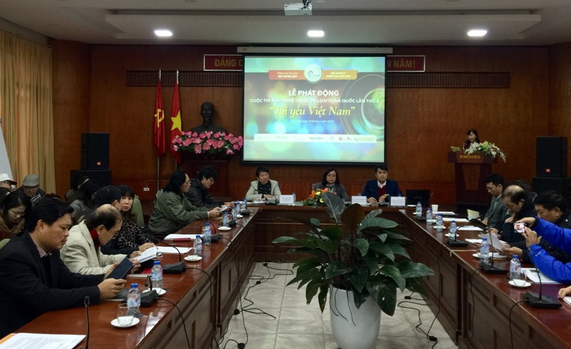 第八次全国旅游艺术摄影比赛启动仪式在河内举行