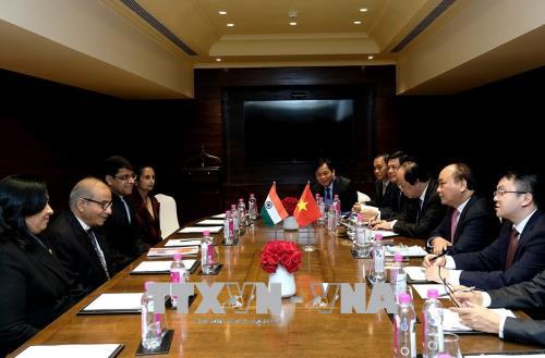 政府总理阮春福会见印度一流集团和大企业领导人