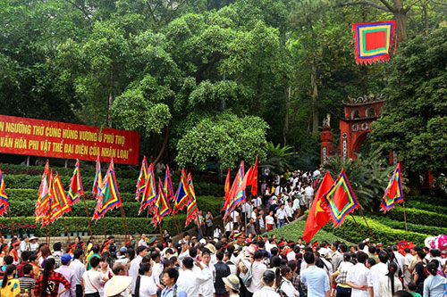 2018年春季放假期间雄王庙历史遗迹区游客接待量近100万人次