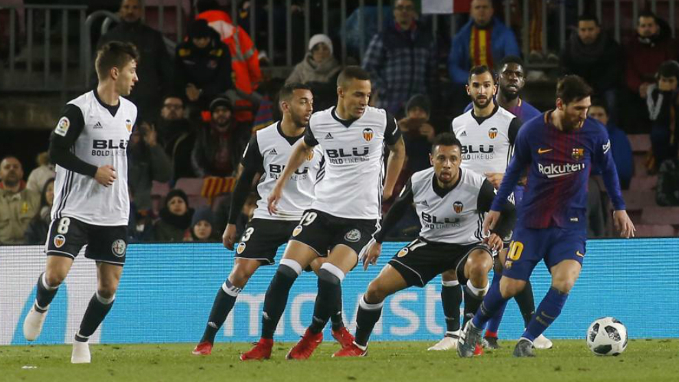 国王杯-梅西助攻苏亚雷斯绝杀 巴萨力擒瓦伦西亚