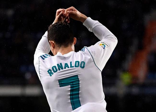 西甲-C罗梅开二度破300球 贝尔进球皇马3-1告捷