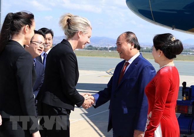 政府总理阮春福抵达堪培拉 开始对澳大利亚进行正式访问