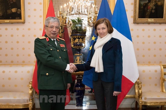 越南和法国共商防务合作加强措施